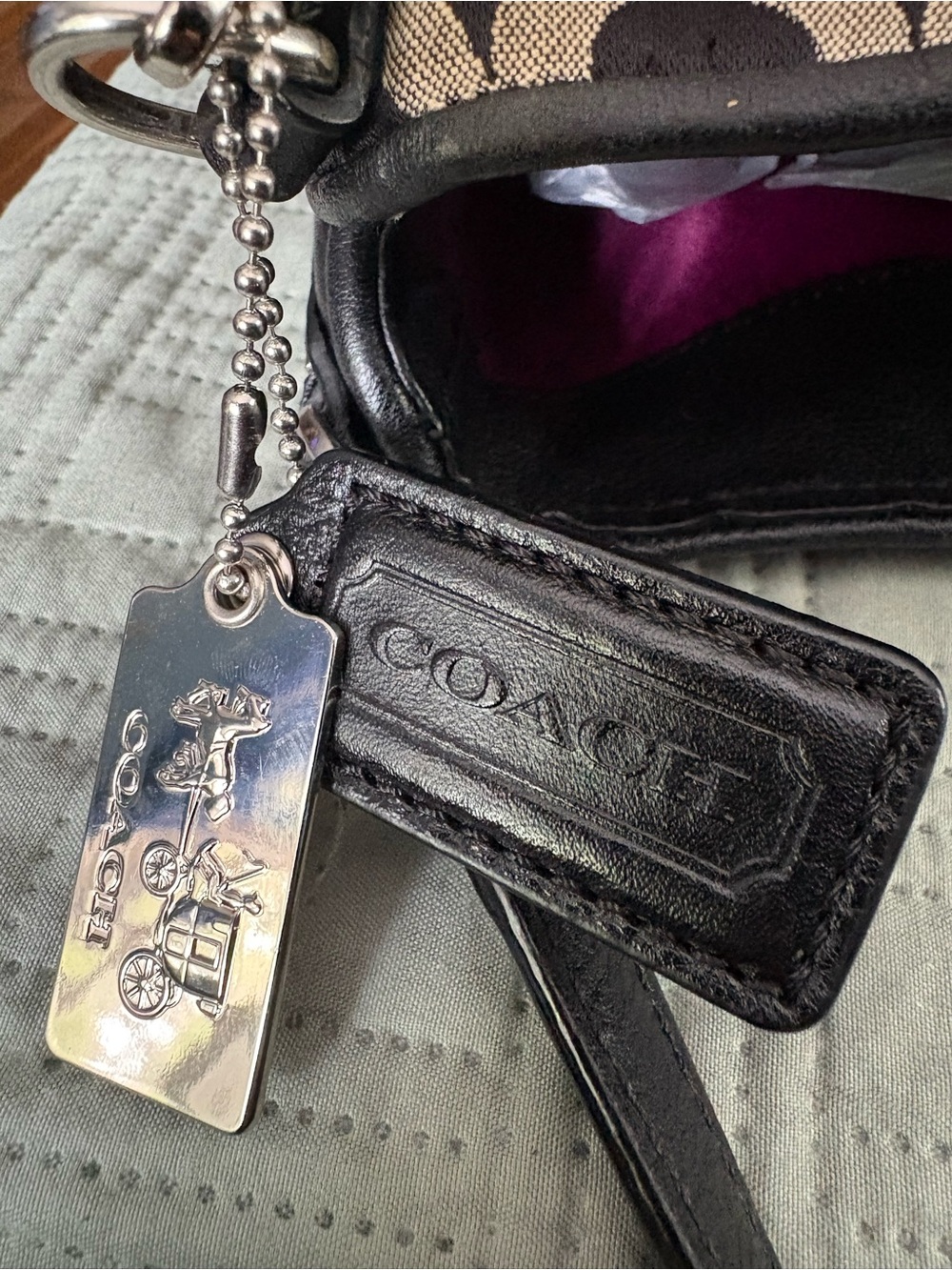 Coach Black and Cream Signature Shoulder Bag - Picture 7 of 8